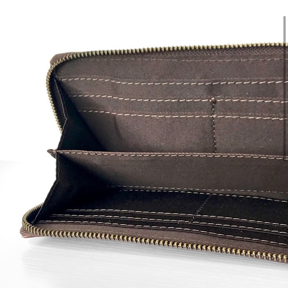Leather Black and Tan Floral Hand Tooled Zip Wallet - Picture 5 of 5